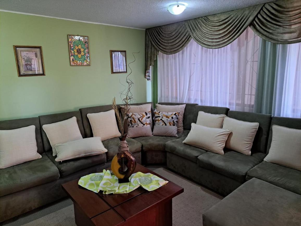 Jardines Ambato Hotell Eksteriør bilde