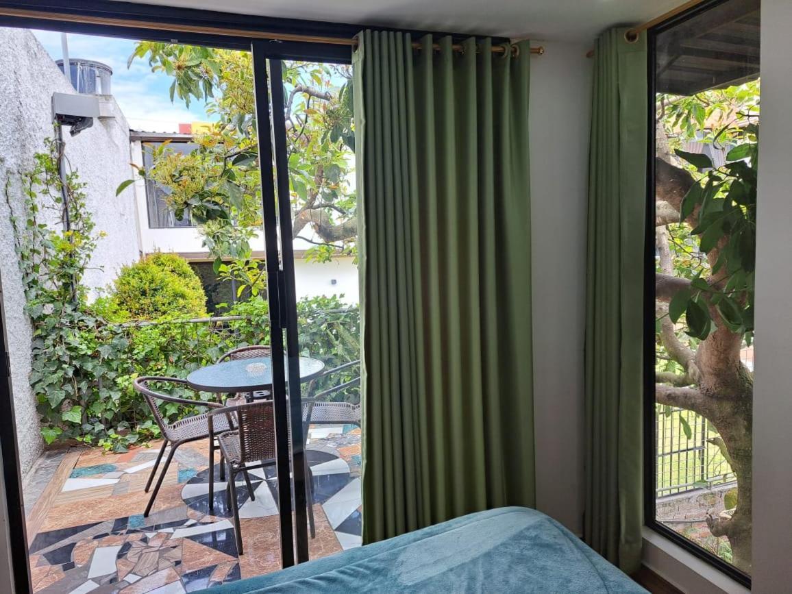 Jardines Ambato Hotell Eksteriør bilde